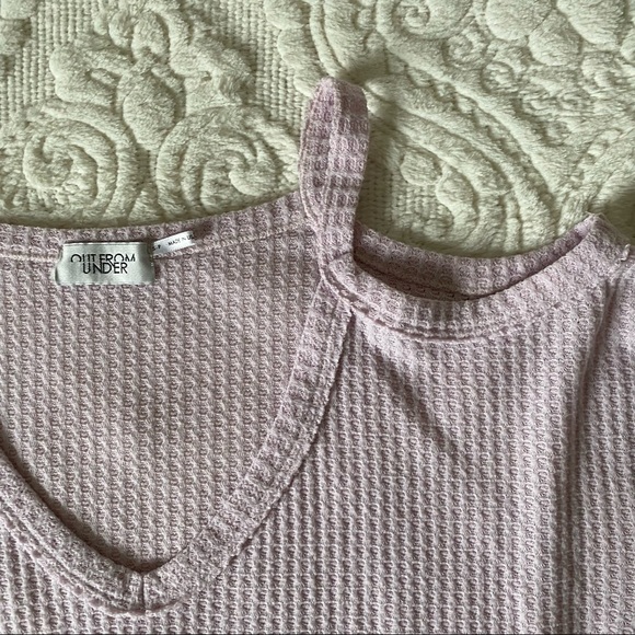 cozy thermal top cold shoulder top - Picture 4 of 5